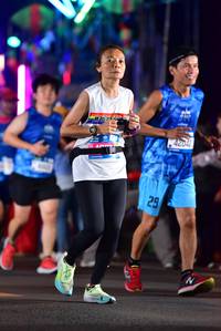 BIB: 42042
                            <button type="button" onclick="openModal(20773067)" class="btn btn-primary btn-sm float-right btn-popup" data-toggle="modal" data-target=".modal-high-quality">
                        <i class="fas fa-shopping-cart"></i> Add to Cart
                    </button>
                                            <button type="button" onclick="isThisMe(20773067, true)" class="btn btn-success btn-sm float-right btn-popup btn-isme hidden" data-toggle="tooltip" data-placement="bottom" title="นี่คือรูปของคุณใช่ไหม คลิกที่นี่เพื่อเอาเข้าอัลบั้ม">
                        <i class="fas fa-plus"></i> Add to album
                    </button>
                    <button type="button" onclick="isThisMe(20773067, false)" class="btn btn-warning btn-sm float-right btn-popup btn-isnotme hidden">
                        <i class="fas fa-ban"></i> Remove from album
                    </button>